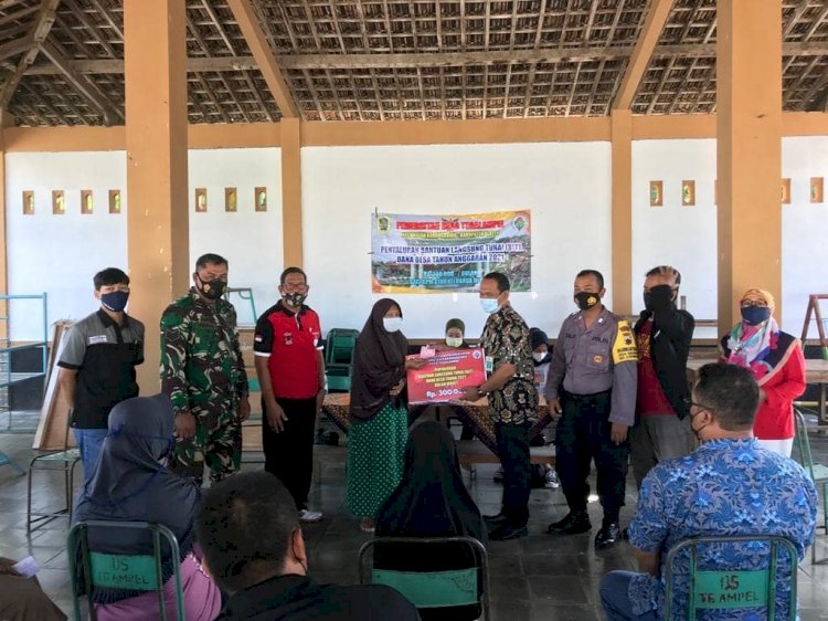 Penyaluran BLT DD Tahap III Tahun 2021 Desa Tegalampel Kecamatan Karangdowo