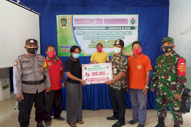 Penyaluran BLT DD Tahap II Tahun 2021 Desa Karangwungu Kecamatan Karangdowo