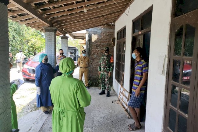 Camat Karangdowo bersama Gugus Tugas Covid-19 Kec. Karangdowo melaksanakan Tracking di Desa Tumpukan