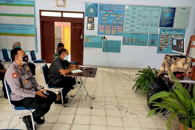 Camat Karangdowo Hadiri Zoom Metting Dengan Bupati Klaten tentang Peniadaaan Mudik Tahun 2021