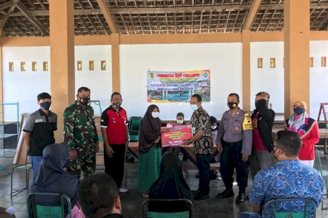 Penyaluran BLT DD Tahap III Tahun 2021 Desa Tegalampel Kecamatan Karangdowo