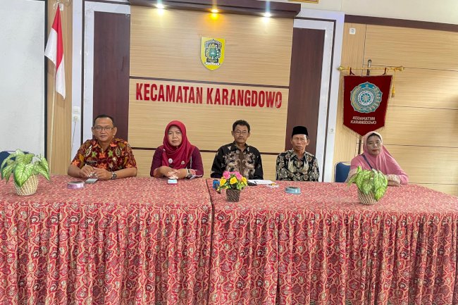 Pelepasan Purna Tugas Pegawai Kecamatan Karangdowo
