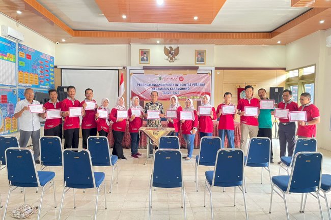 Acara penandatanganan Pakta Integritas pegawai di Kecamatan Karangdowo 2023