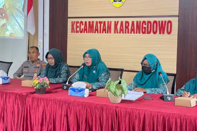 UPAYAKAN GENRE SEHAT  BEBAS NARKOBA  TP PKK KARANGDOWO BERSAMA POLSEK  SOSIALISASI BAHAYA NARKOBA