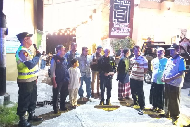   CAMAT KARANGDOWO TURUN LANGSUNG LAKUKAN PATROLI MENYAMBUT IDUL FITRI 1447 H / 2026 M