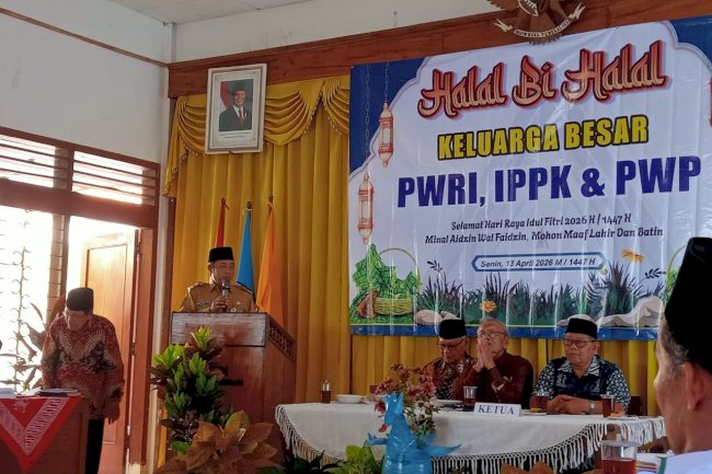 Jalin Silaturahmi PWRI, IPPK dan PWP  Kecamatan Karangdowo Gelar Halal Bihalal 