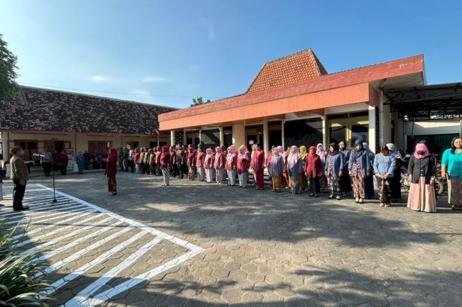 Upacara Hari Kartini 2026, Camat Ajak Tingkatkan Partisipasi Perempuan