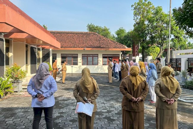 APEL PAGI TINGKATKAN DISIPLIN KERJASAMA PEGAWAI GUNA MENINGKATKAN MUTU LAYANAN MASYARAKAT