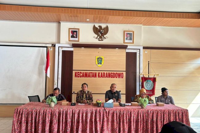 OPTIMALKAN PENDAPATAN, KECAMATAN KARANGDOWO SOSIALISASIKAN PBB PADA MASYARAKAT