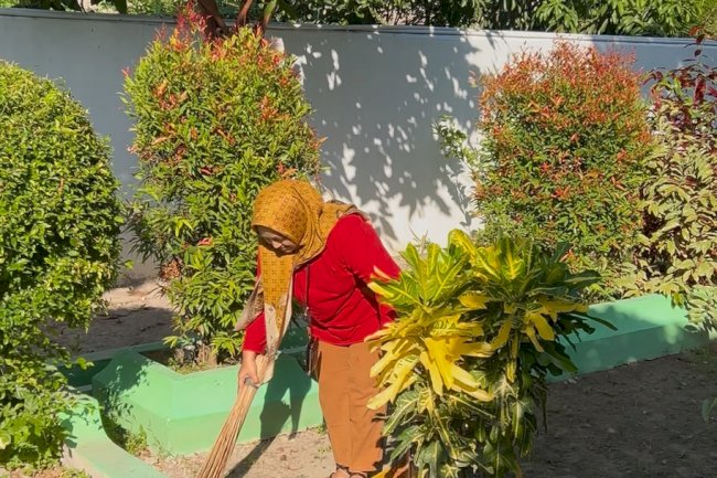 KECAMATAN KARANGDOWO GERAKKAN RUTIN JUM’AT ASRI DENGAN KEBERSIHAN LINGKUNGAN