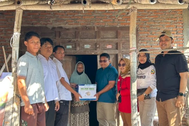 “SEJUK MAS “  KECAMATAN KARANGDOWO TERAPKAN UPAYA PENDEKATAN PADA MASYARAKAT DENGAN BERBAGI 