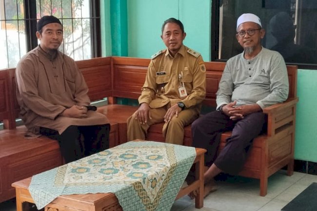 CAMAT KARANGDOWO LAKUKAN SILATURAHMI KE PONDOK PESANTREN MODERN MAWAZA KARANGWUNGU 