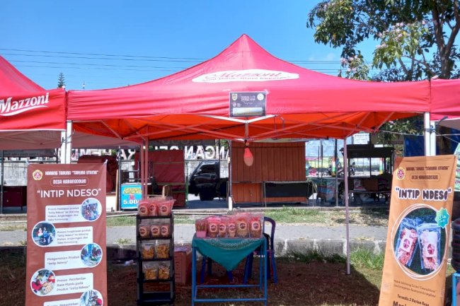 KARANG TARUNA KARANGDOWO LESTARIKAN CEMILAN TRADISIONAL LANGKA INTIP NDESO