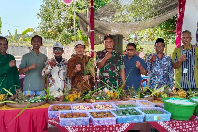 JELANG PANEN RAYA GAPOKTAN DESA TUMPUKAN KARANGDOWO GELAR UPACARA TRADISIONAL WIWITAN 