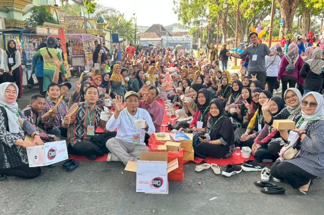 KARANGDOWO MENGHADIRKAN 300 PESERTA DALAM  PEMECAHAN REKOR DUNIA MURI SAJIAN 9.222 PORSI SOP AYAM 