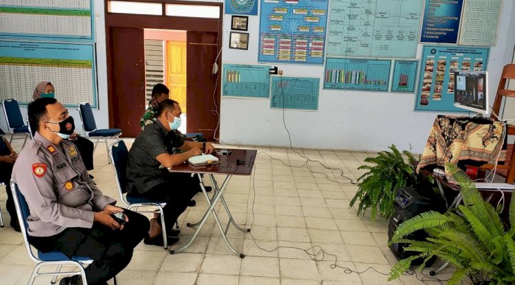 Camat Karangdowo Hadiri Zoom Metting Dengan Bupati Klaten tentang Peniadaaan Mudik Tahun 2021