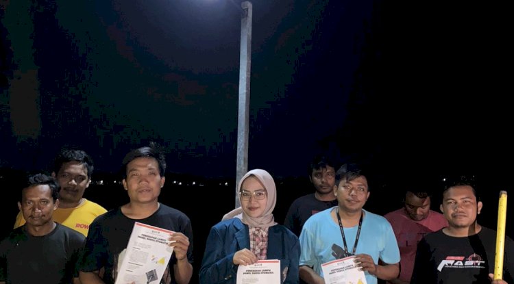 Terang di Desa: Penerapan Lampu Jalan Panel Surya di Desa Demangan