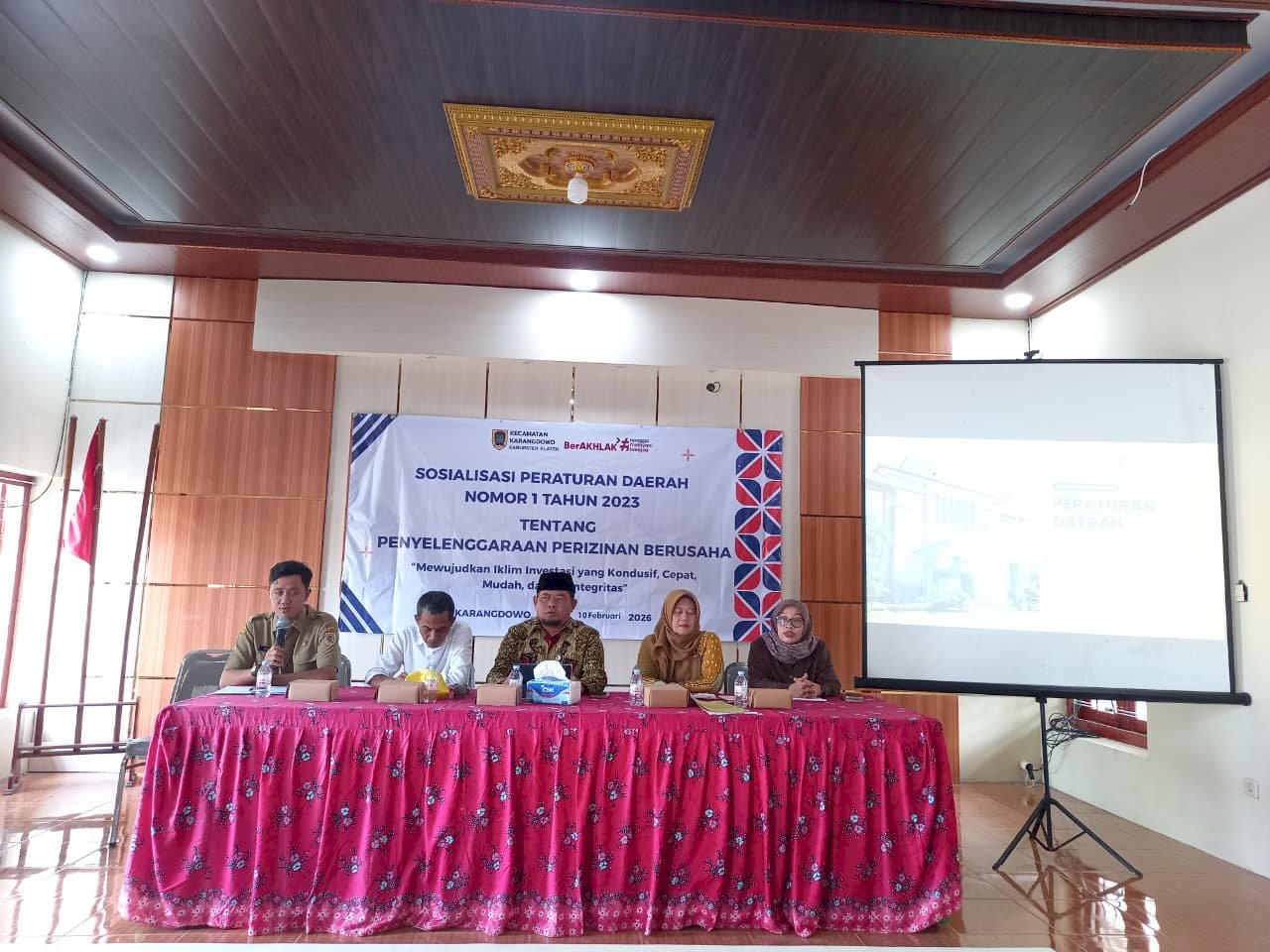 KECAMATAN KARANGDOWO SOSIALISASI PERDA IJIN USAHA PADA PARA PELAKU USAHA 