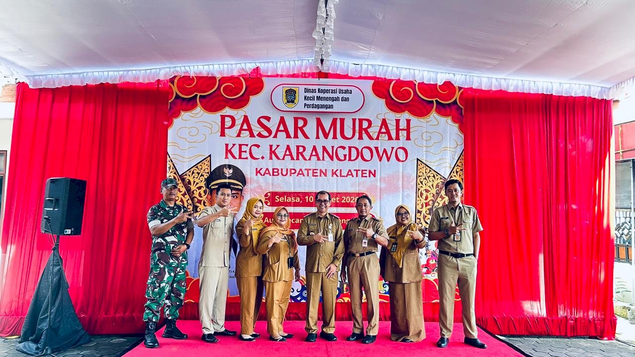 PASAR MURAH KARANGDOWO KURANG DARI 4 JAM 1200 PAKET SEMBAKO SUDAH HABIS