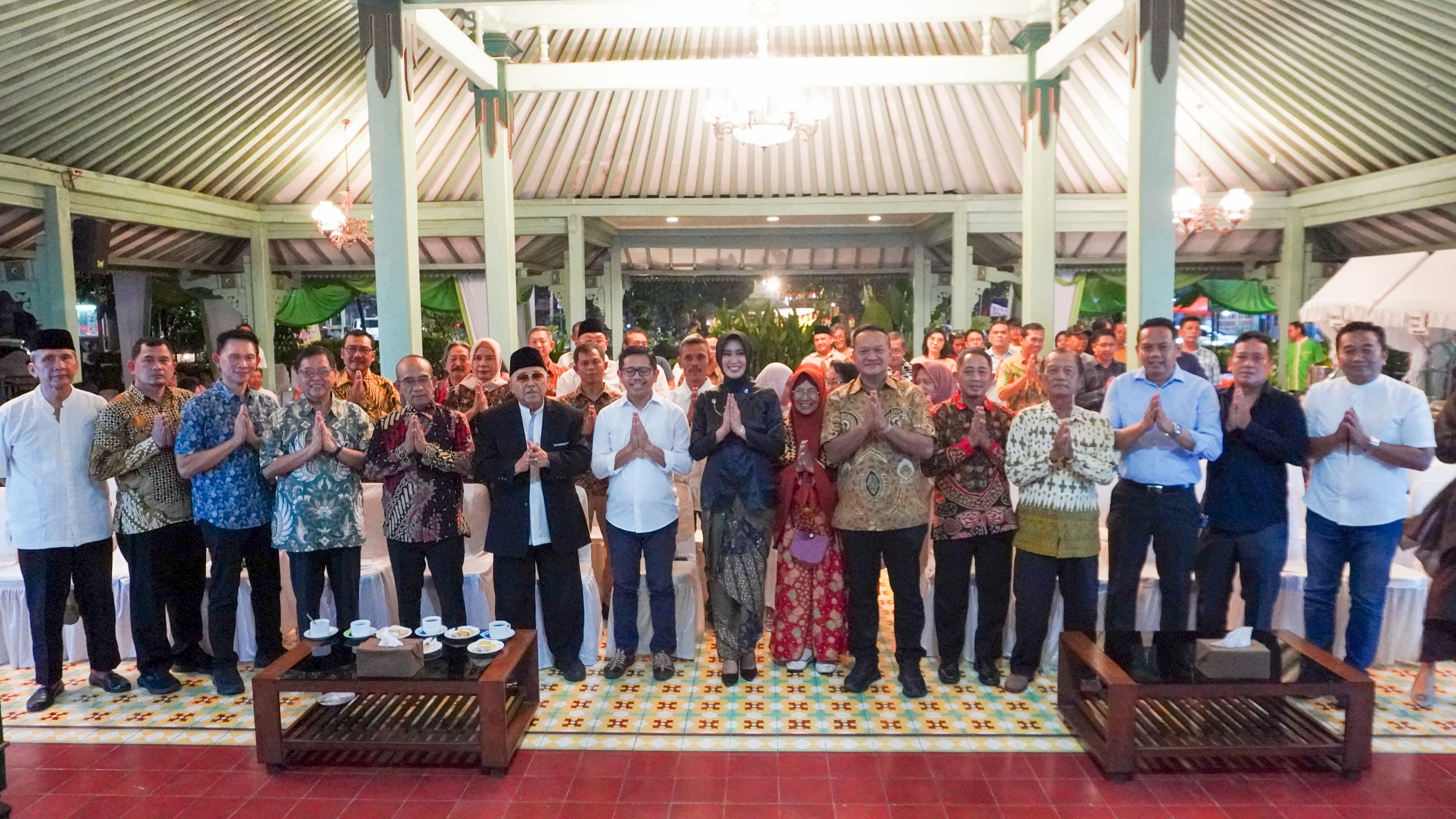 CAMAT KARANGDOWO HADIRI HALAL BIHALAL PWI SE-SOLO RAYA