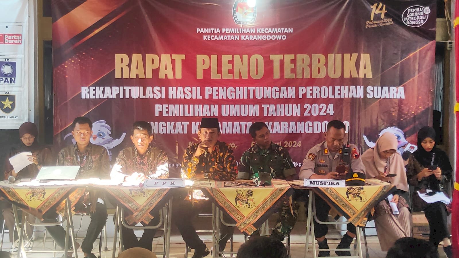 Pembukaan Rapat Pleno Terbuka Rekapitulasi Penghitungan Suara Pemilu 2024 Tingkat Kecamatan Karangdowo