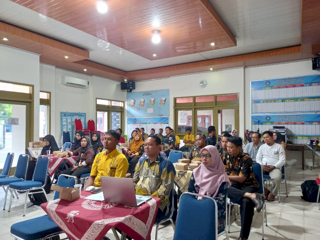 KECAMATAN KARANGDOWO ADAKAN BIMTEK SISKEUDES BAGI BENDAHARA DESA