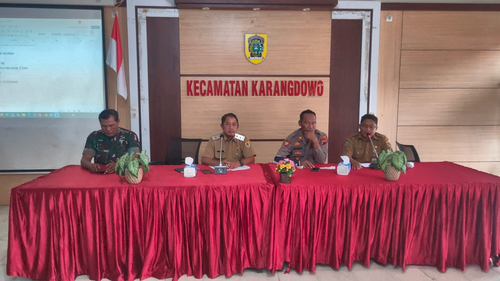 KARANGDOWO ADAKAN RAKOR PERSIAPAN  PASAR MURAH JELANG LEBARAN BERSAMA FORKOMPIMCAM DAN KEPLA DESA