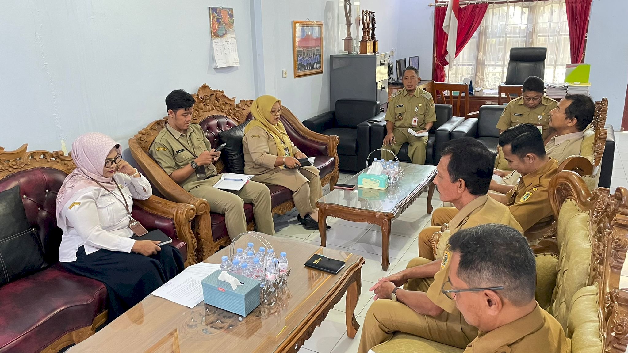 CAMAT KARANGDOWO PIMPIN RAPAT INTERNAL  EVALUASI KINERJA BULANAN JADI FOKUS UTAMA