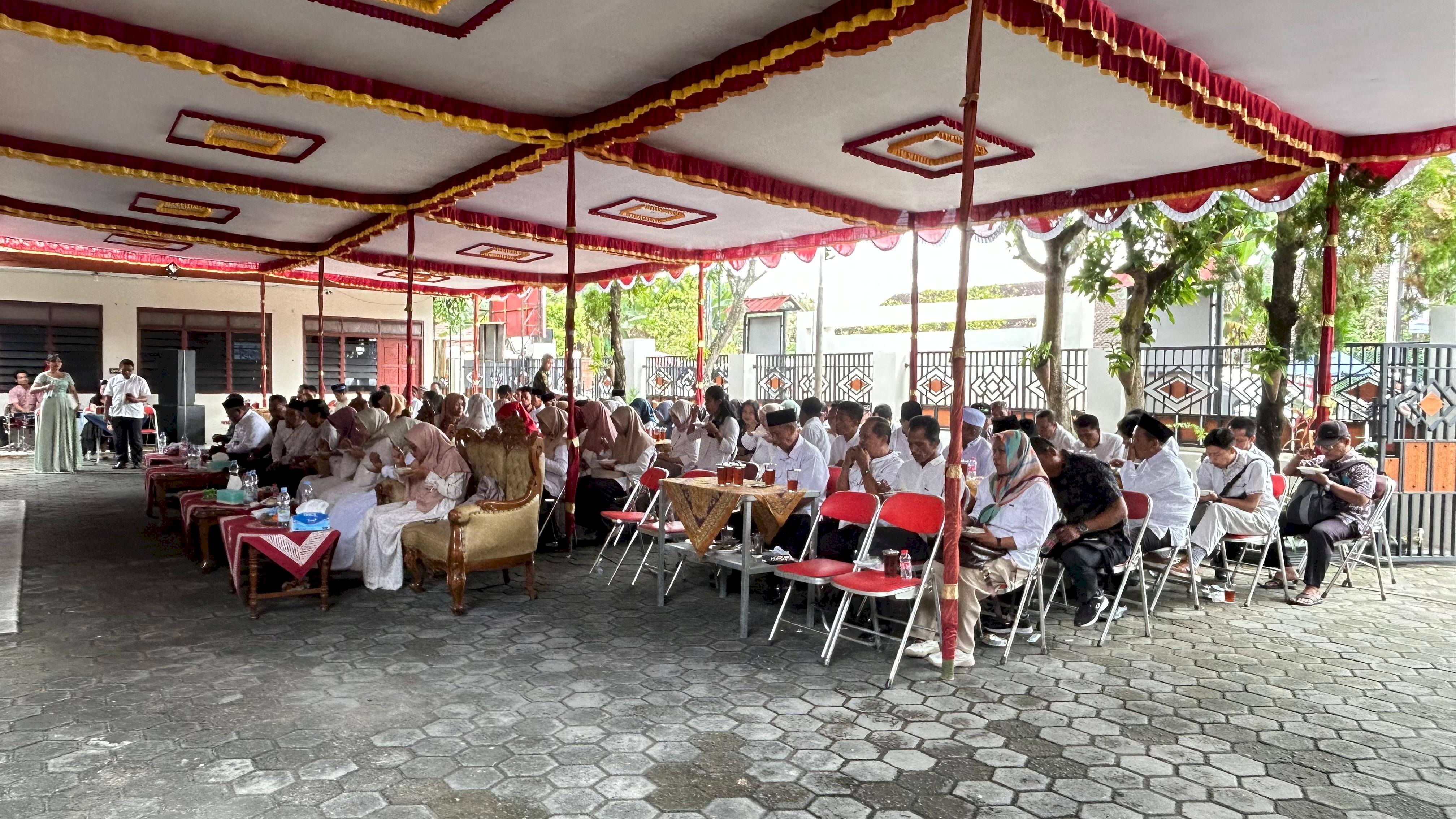 PERERAT SILATURAHMI KECAMATAN KARANGDOWO GELAR HALAL BIHALAL  1447 H / 2026 M