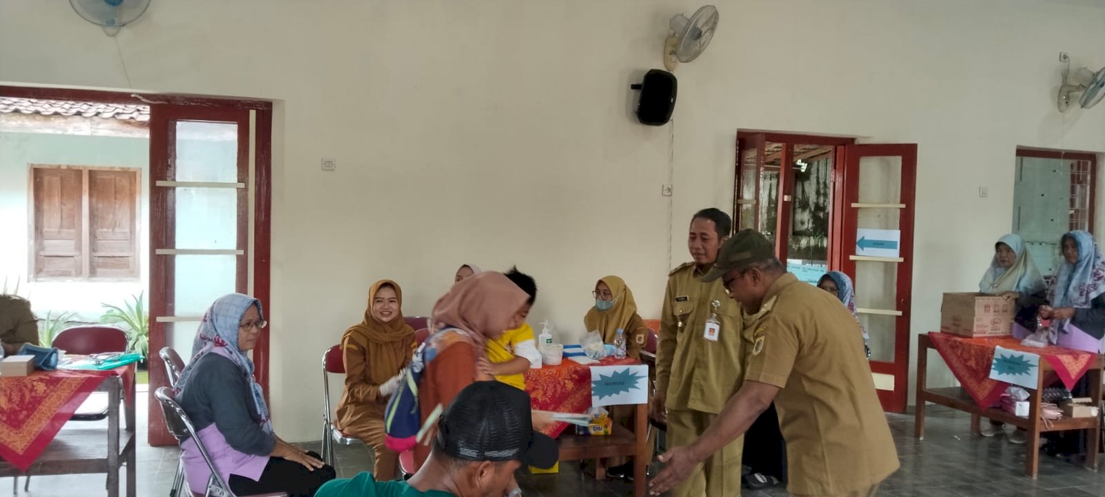 PESERTA IMUNISASI ORI CAMPAK  DESA PUGERAN KARANGDOWO MELEBIHI JUMLAH SASARAN 