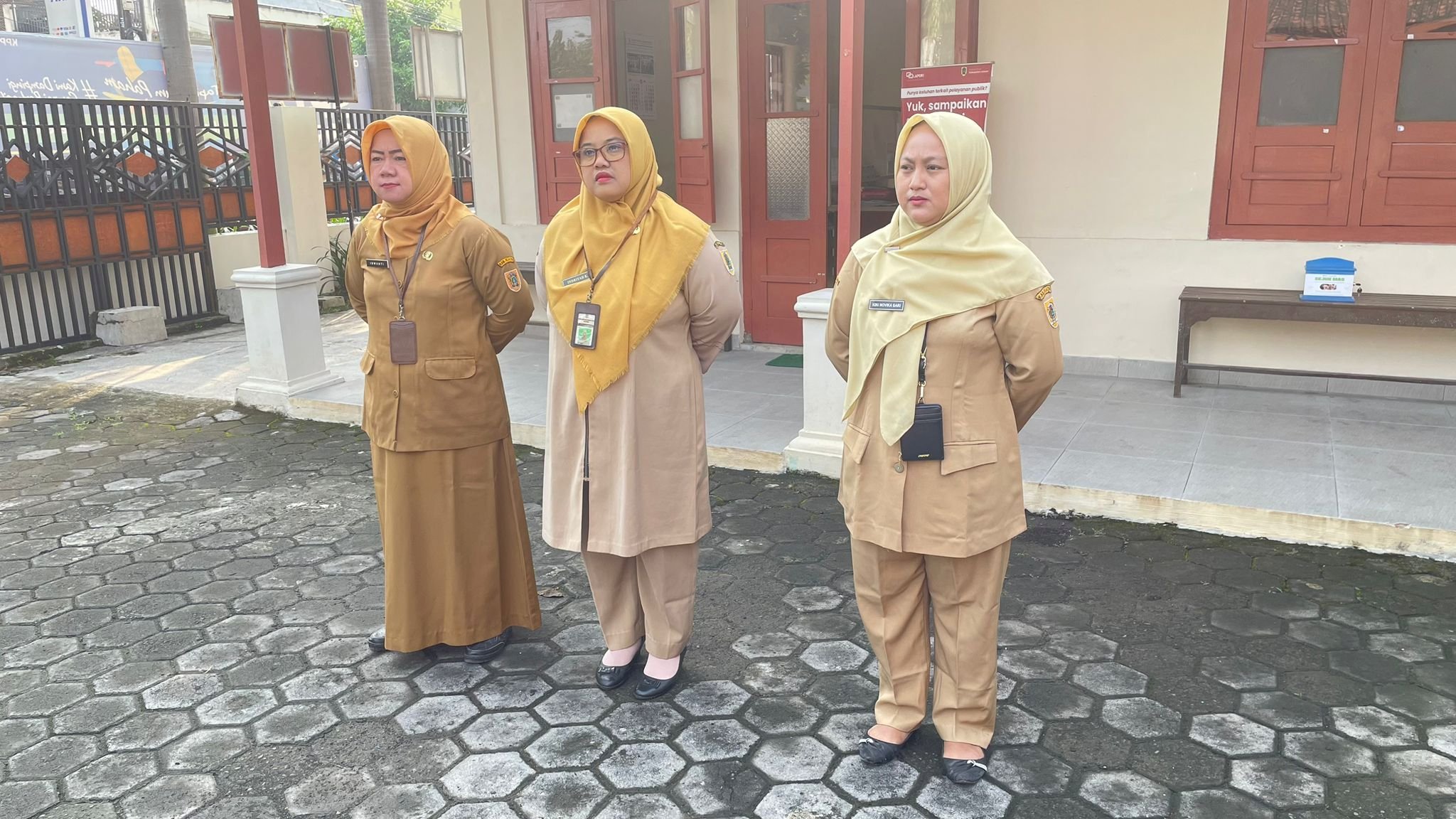 “KARANGDOWO BERSEDEKAH “ USAI APEL PAGI PARA PEGAWAI KUMPULKAN SEDEKAH UNTUK MASYARAKAT