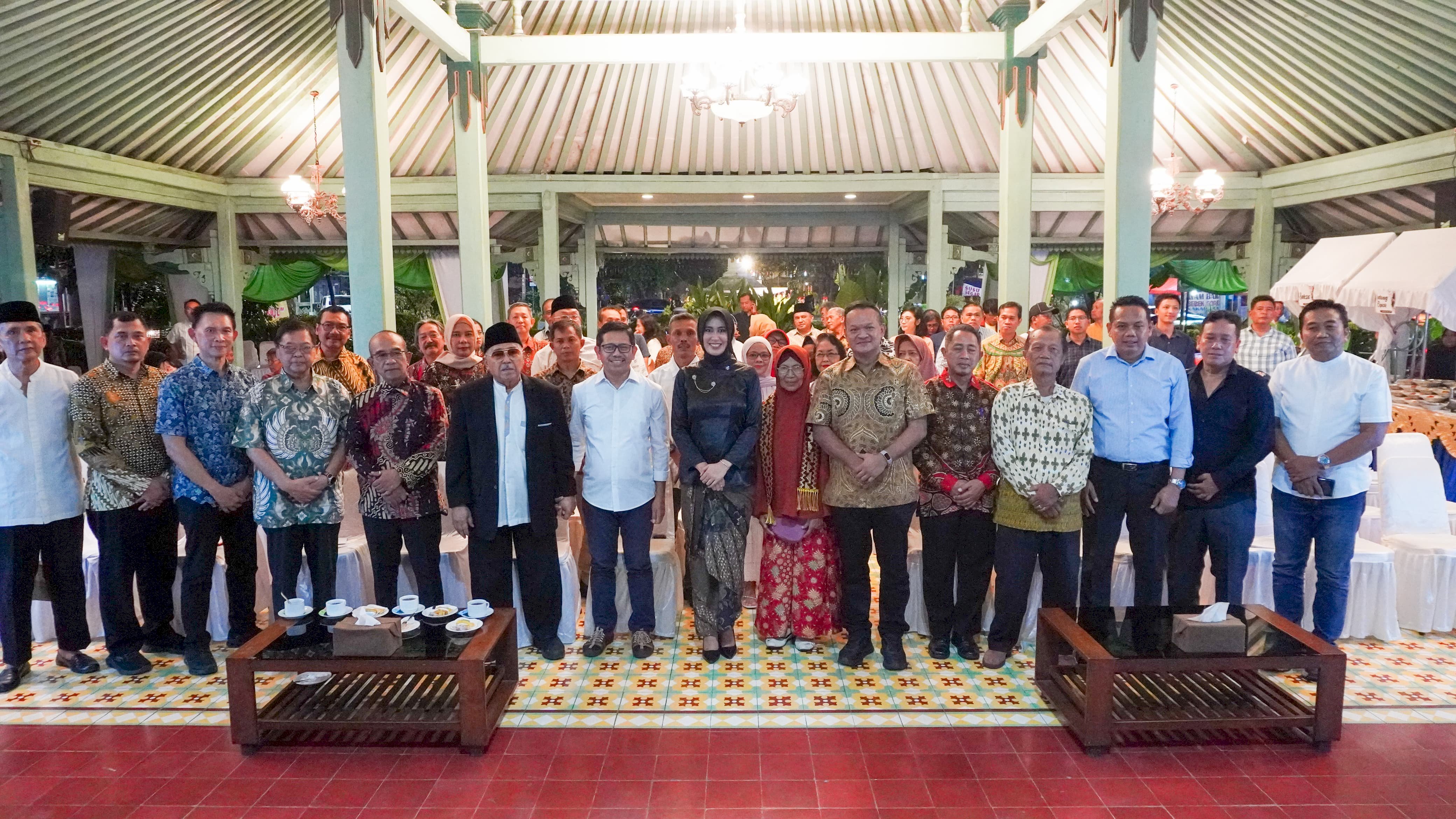 CAMAT KARANGDOWO HADIRI HALAL BIHALAL PWI SE-SOLO RAYA