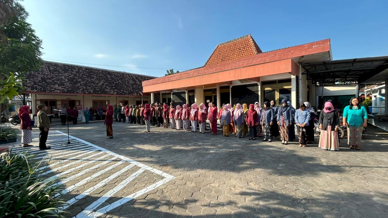 Upacara Hari Kartini 2026, Camat Ajak Tingkatkan Partisipasi Perempuan