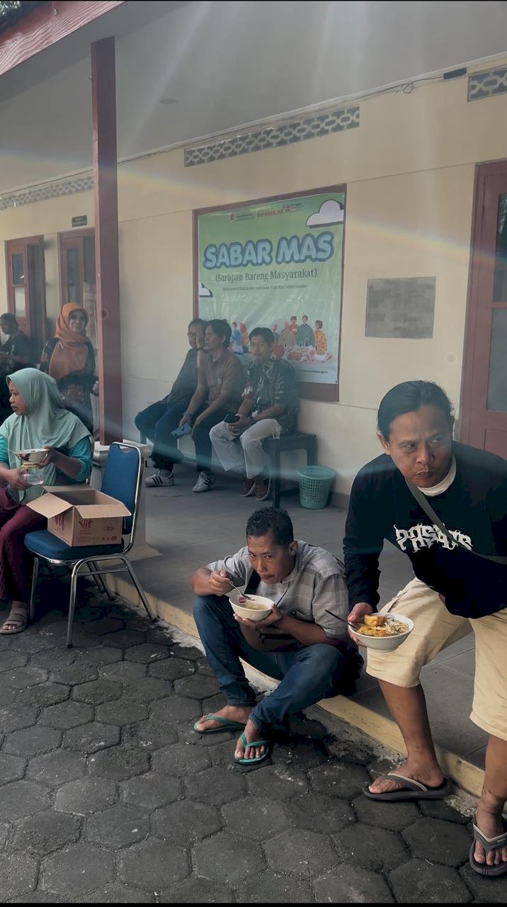 KARANGDOWO TINGKATKAN LAYANAN DENGAN INOVASI “ SABAR MAS  “ SERAP ASPIRASI  SAMBIL SARAPAN BARENG MASYARAKAT