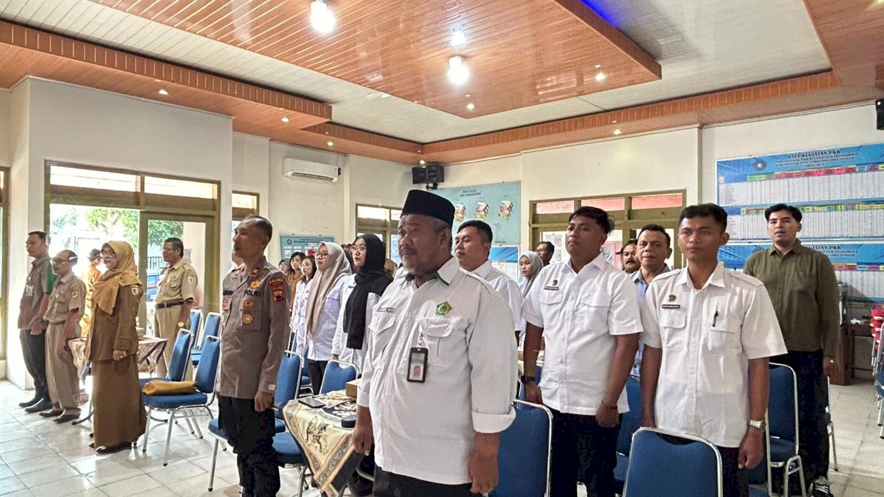 CAMAT KARANGDOWO PIMPIN RAKOR EVALUASI PELAKSANAAN MBG / SPPG  