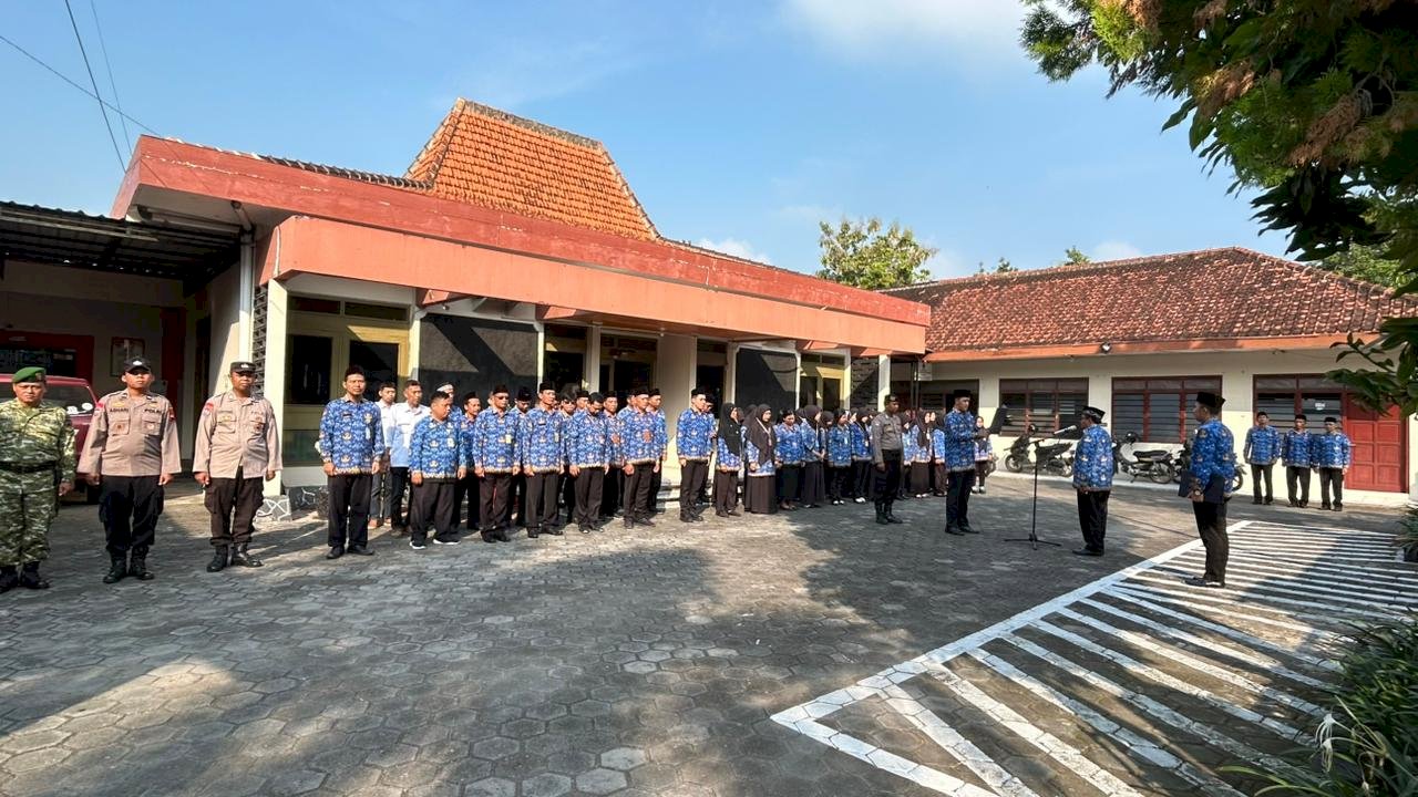 UPACARA MEMPERINGATI HARI KEBANGKITAN NASIONAL KECAMATAN KARANGDOWO