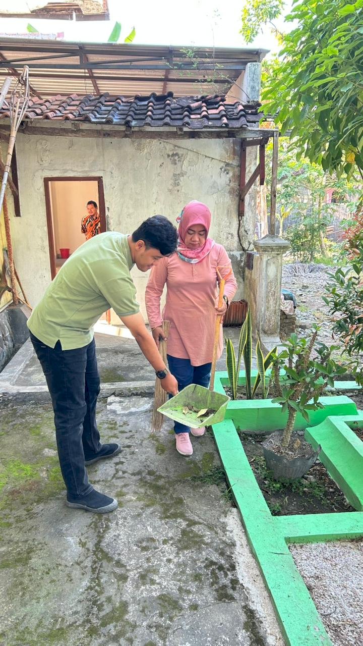 “JUMAT ASRI “  KERJA BAKTI DAN GIAT PILAH SAMPAH KECAMATAN KARANGDOWO