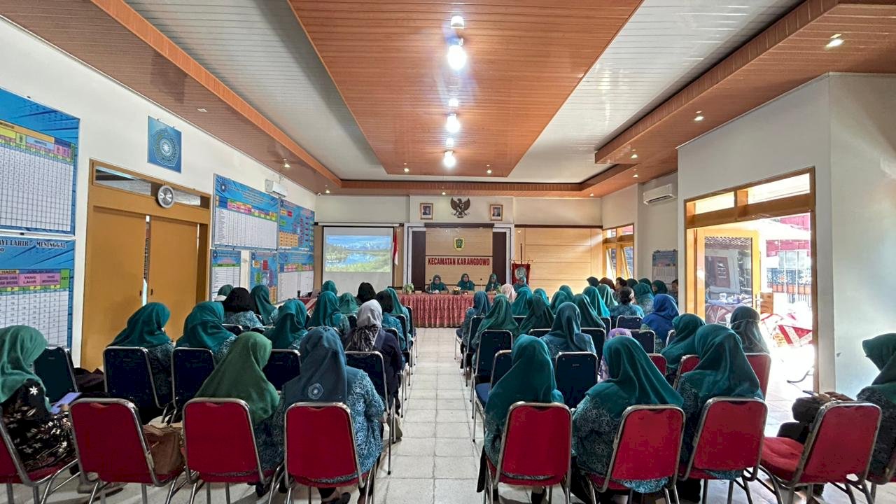RAPAT RUTIN PKK KECAMATAN KARANGDOWO  MEMBAHAS PENURUNAN STANTING DAN PROGRAM KERJA DESA