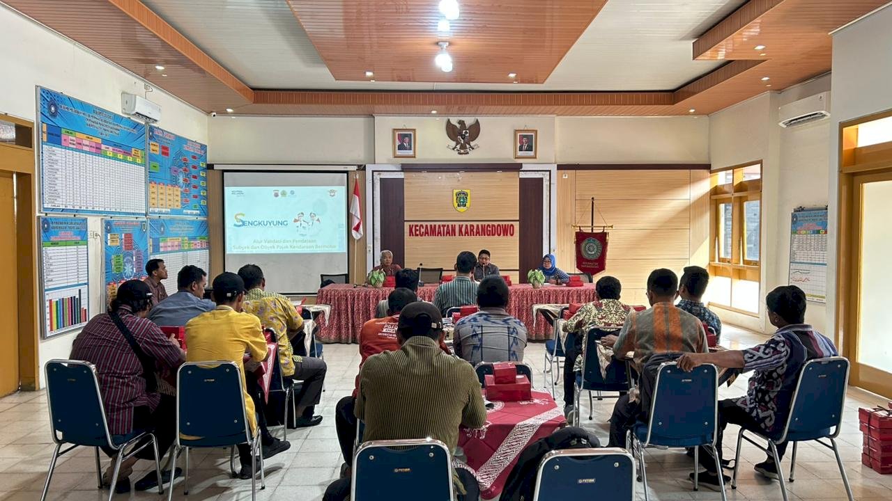 OPTIMALKAN PENDAPATAN DAERAH KECAMATAN KARANGDOWO SOSIALISASIKAN SENGKUYUNG
