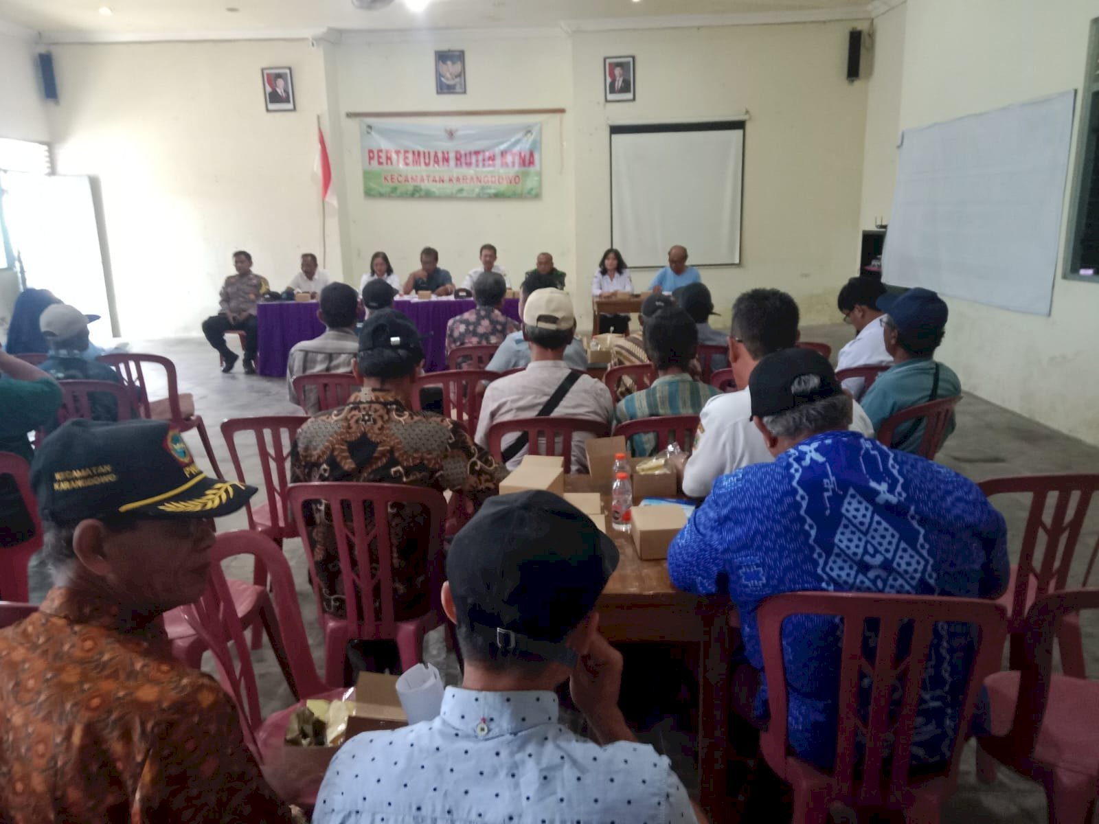 PERTEMUAN RUTIN KTNA KECAMATAN KARANGDOWO SOSIALISASIKAN PM AAS GUNA PENINGKATAN PRODUKTIFITAS PADI