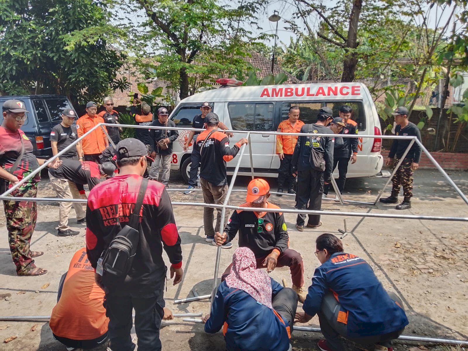RELAWAN  KECAMATAN DI KABUPATEN KLATEN GABUNGAN MENGIKUTI PELATIHANAN PENANGULANGAN KEBENCANAAN 