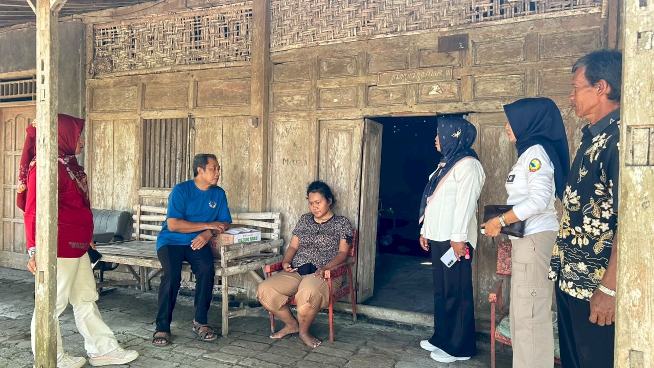 SEJUK MAS : DENGAN SEDEKAH MENJADIKAN KARANGDOWO GUYUB RUKUN 