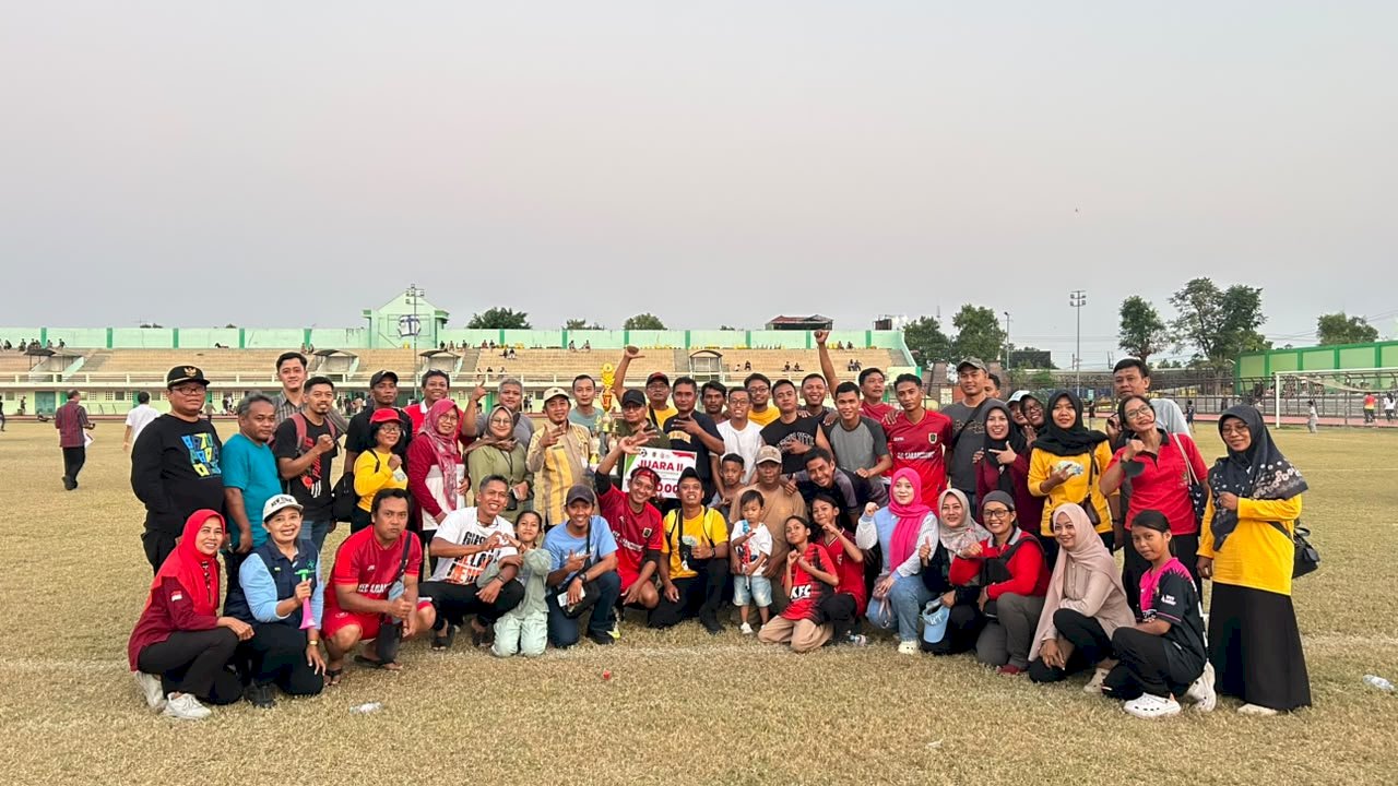DITONTON RIBUAN ORANG - KARANGDOWO RUNNER UP KEJUARAAN SEPAK BOLA ANTAR INSTANSI MEMPERINGATI HARI JADI KABUPATEN KLATEN